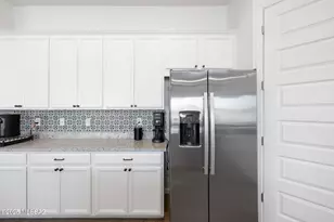 10869 N Stonebridge Dr, Tucson, AZ 85742 - Photo 18