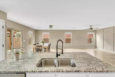 9596 S Miller Flats Drive, Tucson, AZ 85747 - Photo 18