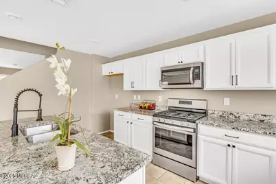 9596 S Miller Flats Drive, Tucson, AZ 85747 - Photo 14