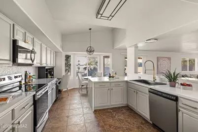 9769 E Paseo Juan Tabo, Tucson, AZ 85747 - Photo 14