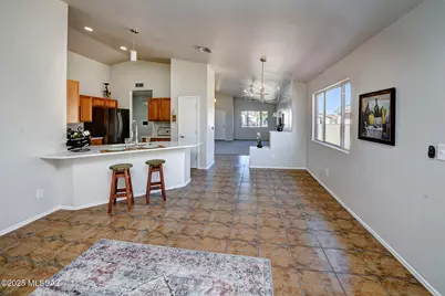 1382 N Thunder Ridge Drive, Tucson, AZ 85745 - Photo 1