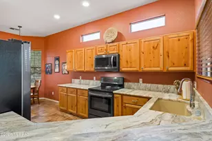 13298 N Heritage Gateway Ave, Marana, AZ 85658 - Photo 16