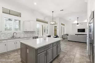 13675 N Napoli Way, Oro Valley, AZ 85755 - Photo 34