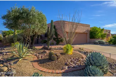 3831 S Via De La Urraca, Green Valley, AZ 85622 - Photo 2