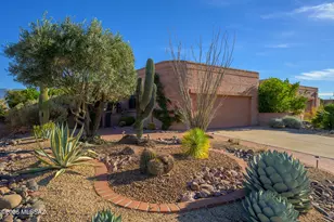 3831 S Via De La Urraca, Green Valley, AZ 85622 - Photo 2
