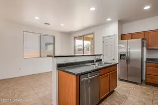 6837 W Leeward Cove Way, Tucson, AZ 85757 - Photo 12