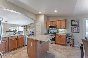 976 N Night Heron Dr, Green Valley, AZ 85614 - Photo 26