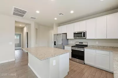 8862 W Baja Fairy Drive, Marana, AZ 85653 - Photo 4