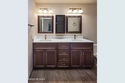 14032 N Green Tree Drive, Oro Valley, AZ 85755 - Photo 8