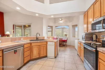 12000 E Camino Aurelia, Vail, AZ 85641 - Photo 4