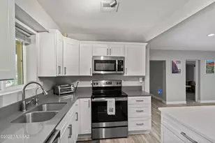 4334 E 14th St, Tucson, AZ 85711 - Photo 10