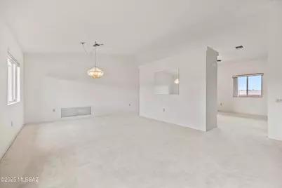 1739 W Circulo De La Pinata, Green Valley, AZ 85622 - Photo 6