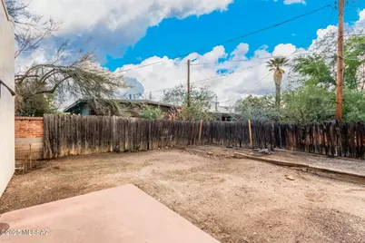 915 N Tucson Boulevard, Tucson, AZ 85716 - Photo 32