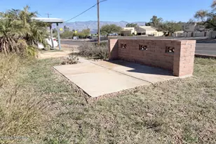 618 S Prudence Rd, Tucson, AZ 85710 - Photo 2