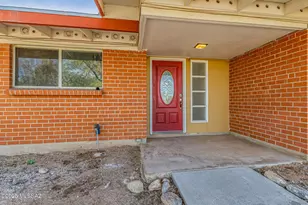 5736 N Bonita Dr, Tucson, AZ 85704 - Photo 8