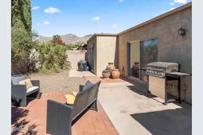 5725 N Camino De Las Estrellas, Tucson, AZ 85718 - Photo 4