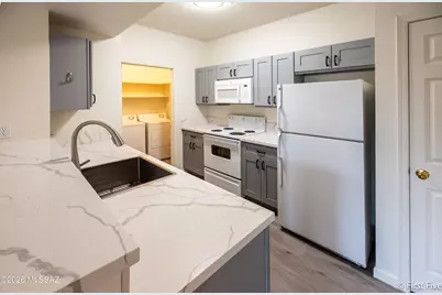 5400 Williams Boulevard #2306, Tucson, AZ 85711 - Photo 8