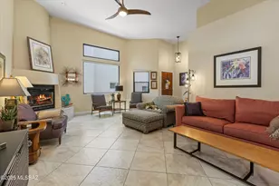 1665 E Deer Hollow Loop, Tucson, AZ 85737 - Photo 2