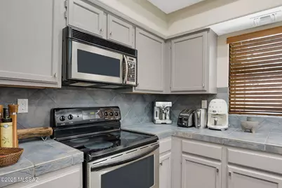 6655 N Canyon Crest Drive #23102, Tucson, AZ 85750 - Photo 10