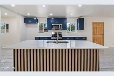 918 N Columbus Boulevard, Tucson, AZ 85711 - Photo 8
