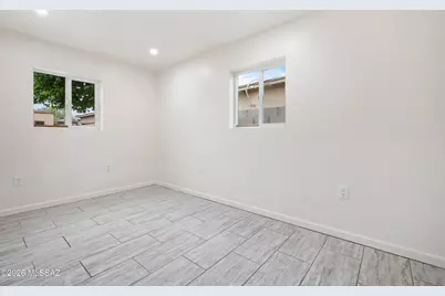 918 N Columbus Boulevard, Tucson, AZ 85711 - Photo 32