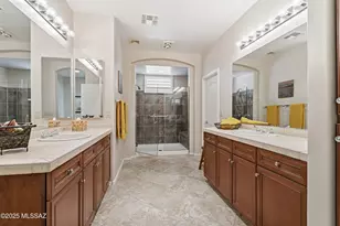 1748 N Oak Hill Ln, Green Valley, AZ 85614 - Photo 16