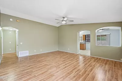 5834 S Wood Crest Drive, Tucson, AZ 85746 - Photo 6