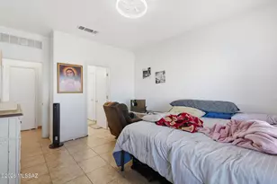 1998 W Bellagio Dr, Tucson, AZ 85746 - Photo 14