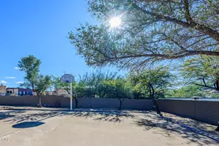1812 S Carthage Pl, Tucson, AZ 85748 - Photo 4