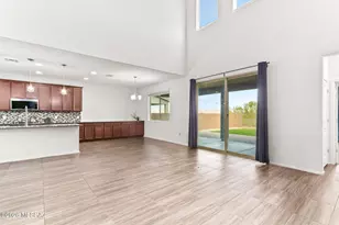 5597 S Thomas Park Tr, Tucson, AZ 85747 - Photo 14