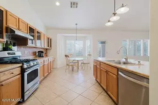 7328 W Chesapeake Dr, Tucson, AZ 85743 - Photo 20