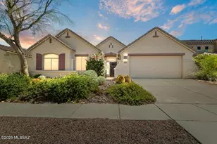 7328 W Chesapeake Dr, Tucson, AZ 85743 - Photo 2