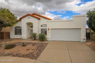 152 N Fenceline Dr, Tucson, AZ 85748 - Photo 2