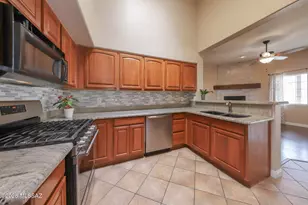 152 N Fenceline Dr, Tucson, AZ 85748 - Photo 14