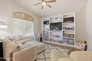 152 N Fenceline Dr, Tucson, AZ 85748 - Photo 18