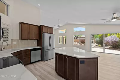 1993 E Desert Lark Pass, Green Valley, AZ 85614 - Photo 16