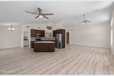 1993 E Desert Lark Pass, Green Valley, AZ 85614 - Photo 10