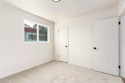 2601 E Warwick Vista, Tucson, AZ 85713 - Photo 10