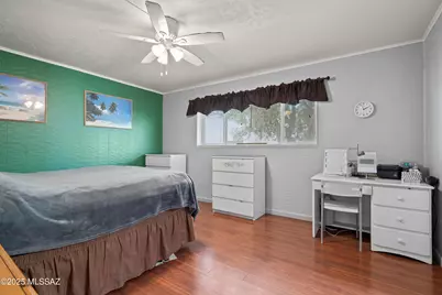 8537 E Pine Valley Drive, Tucson, AZ 85710 - Photo 14