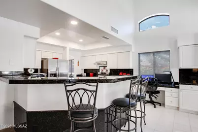 8279 N Westcliff Drive, Tucson, AZ 85743 - Photo 14