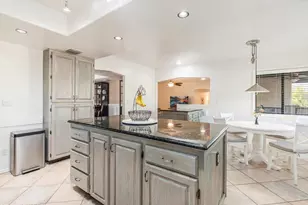 7330 N Michelle Pl, Tucson, AZ 85704 - Photo 14