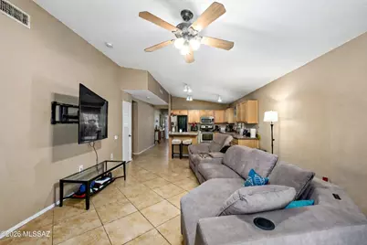 9278 E Calle Arroyo Rapido, Tucson, AZ 85710 - Photo 8