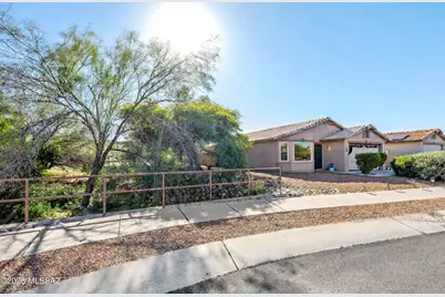 9278 E Calle Arroyo Rapido, Tucson, AZ 85710 - Photo 2