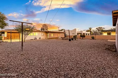 933 N Columbus Boulevard, Tucson, AZ 85711 - Photo 22
