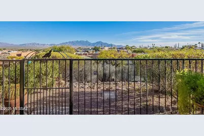 1393 W Desert Hills Drive, Green Valley, AZ 85622 - Photo 2