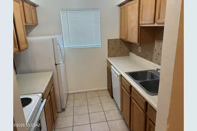 2327 N Dodge Boulevard, Tucson, AZ 85716 - Photo 1