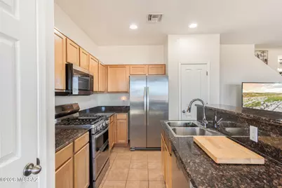 993 S Stalactites Circle, Benson, AZ 85602 - Photo 6