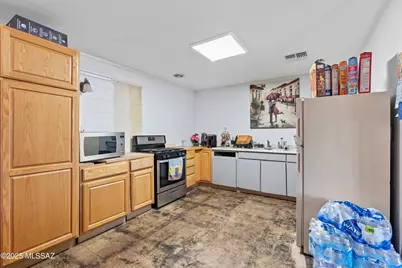 6241 E 34th Street, Tucson, AZ 85711 - Photo 8