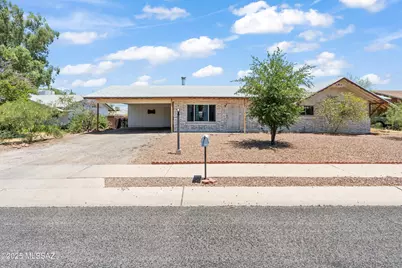 6241 E 34th Street, Tucson, AZ 85711 - Photo 2