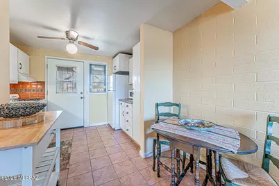 176 S Paseo Pena #D, Green Valley, AZ 85614 - Photo 10